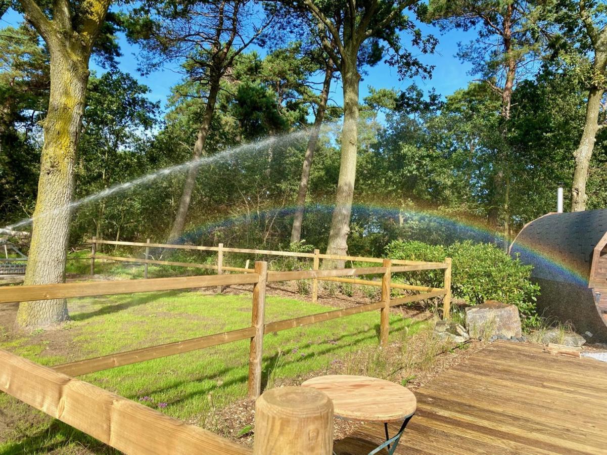 Luxe Finse Kota Met Jacuzzi En Saunabarrel De Zandhoef Eersel Eksteriør bilde